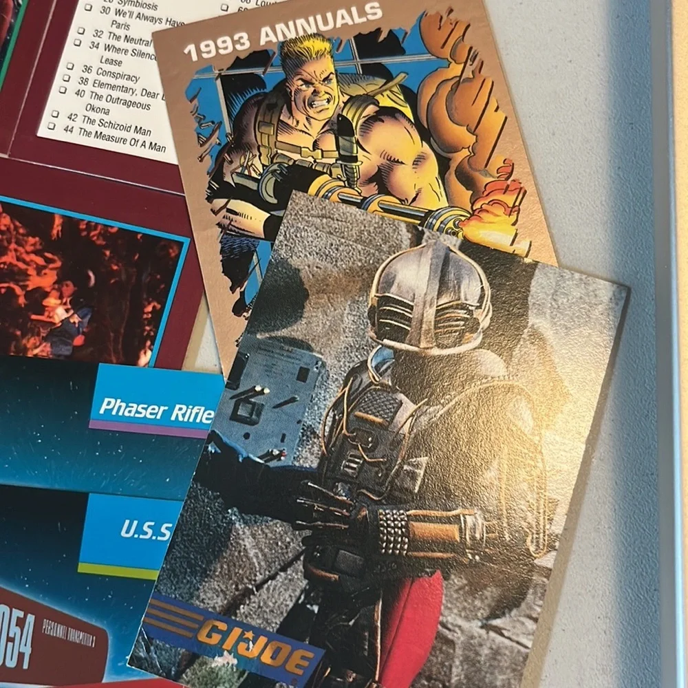 Lot of Star Trek 1991 1992 Next Generation Cards and 2‎ misc cards